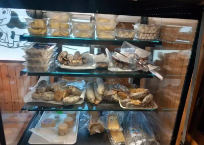 Salumi in vetrina
